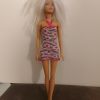 Barbie im Kurzkleid